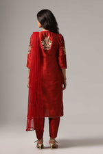 Load image into Gallery viewer, Maroon raw silk resham embroidered kurti paired with pants and a net dupatta