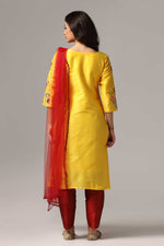 Load image into Gallery viewer, Yellow raw silk resham embroidered kurti paired with pants and a net dupatta
