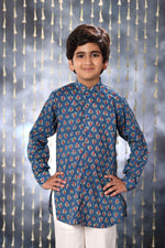 Load image into Gallery viewer, Blue Jaipuri Handblock Print Short Kurta Shirt Co-ord Set