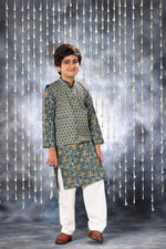 Load image into Gallery viewer, Grey Jaipuri Handblock Print Kurta Co-ord Set with Solid Collar Design and Grey Jacket