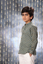 Load image into Gallery viewer, Grey Jaipuri Handblock Print Shirt with Pant