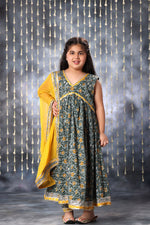 Load image into Gallery viewer, Grey Jaipuri Print Anarkali Sleeveless Kurta and Pant Set