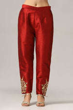 Load image into Gallery viewer, Creme raw silk embroidered kurti paired with pants and a net maching dupatta.
