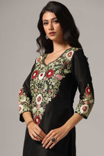 Load image into Gallery viewer, Black raw silk resham embroidered kurti paired with pants and a net maching dupatta
