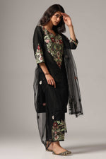 Load image into Gallery viewer, Black raw silk resham embroidered kurti paired with pants and a net maching dupatta
