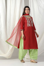 Load image into Gallery viewer, Embroidered kurti with salwar and  dupatta
