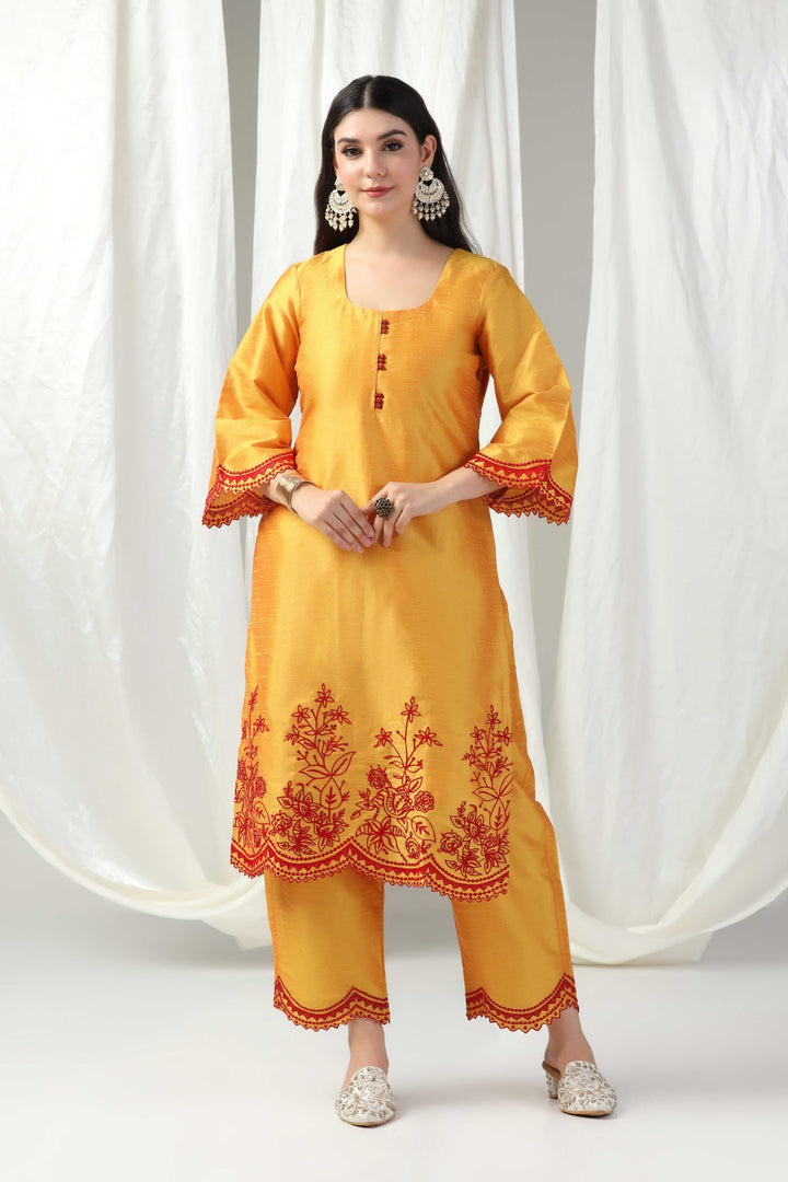 Embroided kurti with dupatta and pants