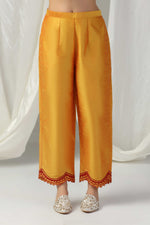 Load image into Gallery viewer, Embroided kurti with dupatta and pants
