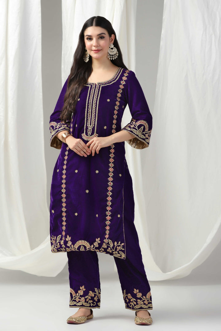 Velvet kurta with dupatta
