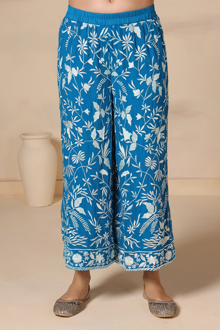 Thread Embroidered Pearl Work Kurta with Loose Pants