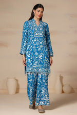 Load image into Gallery viewer, Thread Embroidered Pearl Work Kurta with Loose Pants
