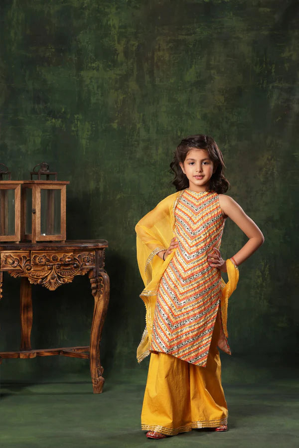 Chevron Linear Pattern Kurta with Palazzo Set