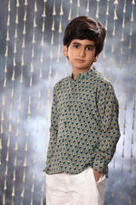Load image into Gallery viewer, Grey Jaipuri Handblock Print Shirt with Pant
