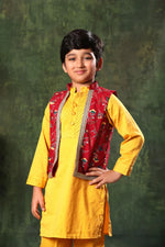 Load image into Gallery viewer, Red Printed Jacket With Mustard Kurta Set