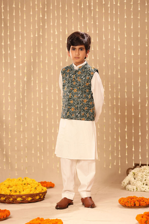 White Kurta Pyjama Co-ord Set with Grey Jaipuri Floral Print Jacket