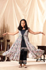 Load image into Gallery viewer, Navy Blue Embellished Kurta and Pant with Printed Shrug